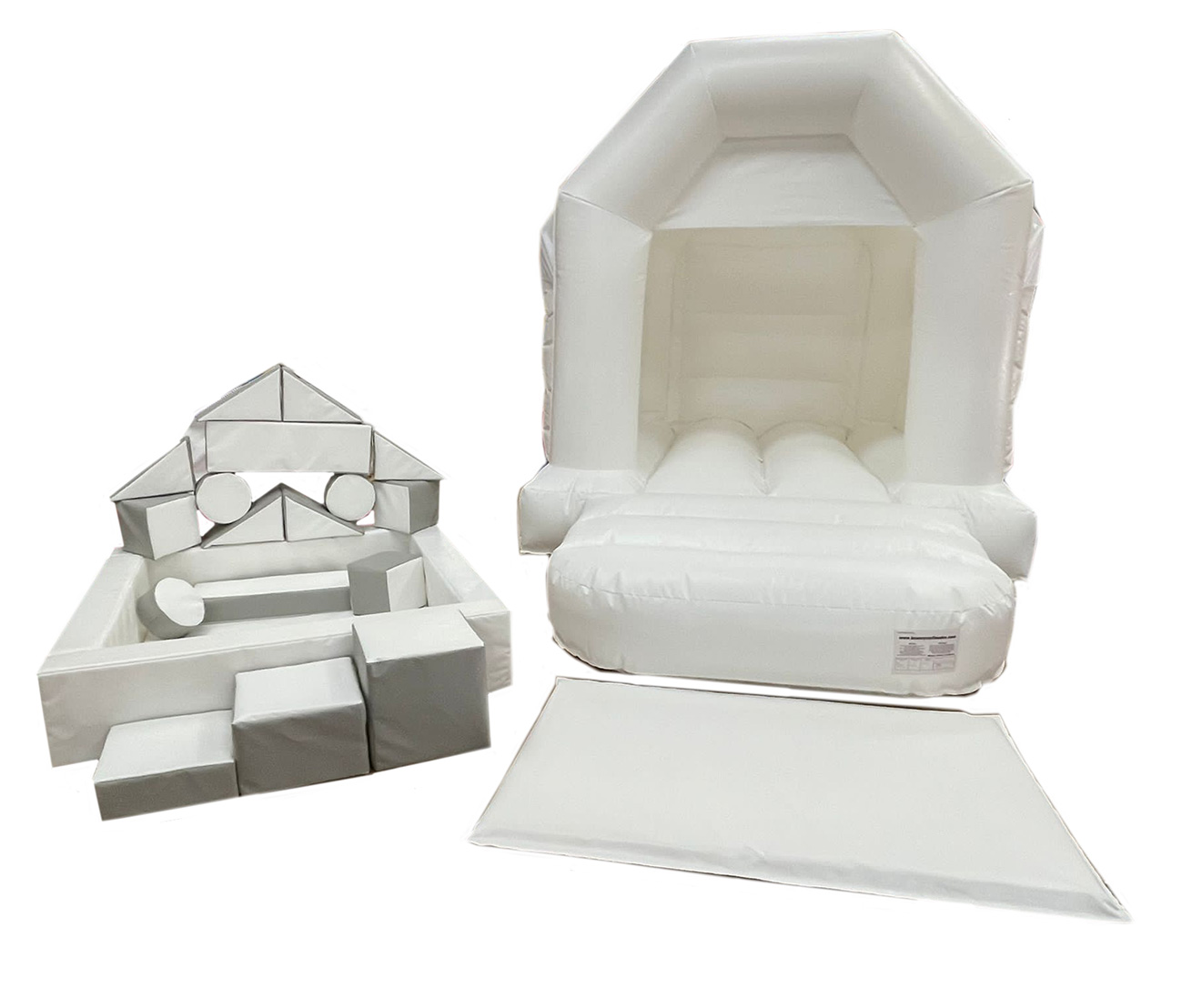 BC644 Castle - 8Lx11W Deluxe Commercial Bouncy Castle for Sale