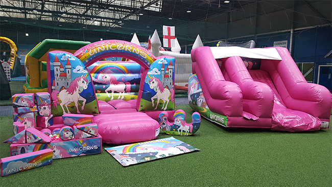 BCMEGA Deluxe Commercial Bouncy Castle larger view